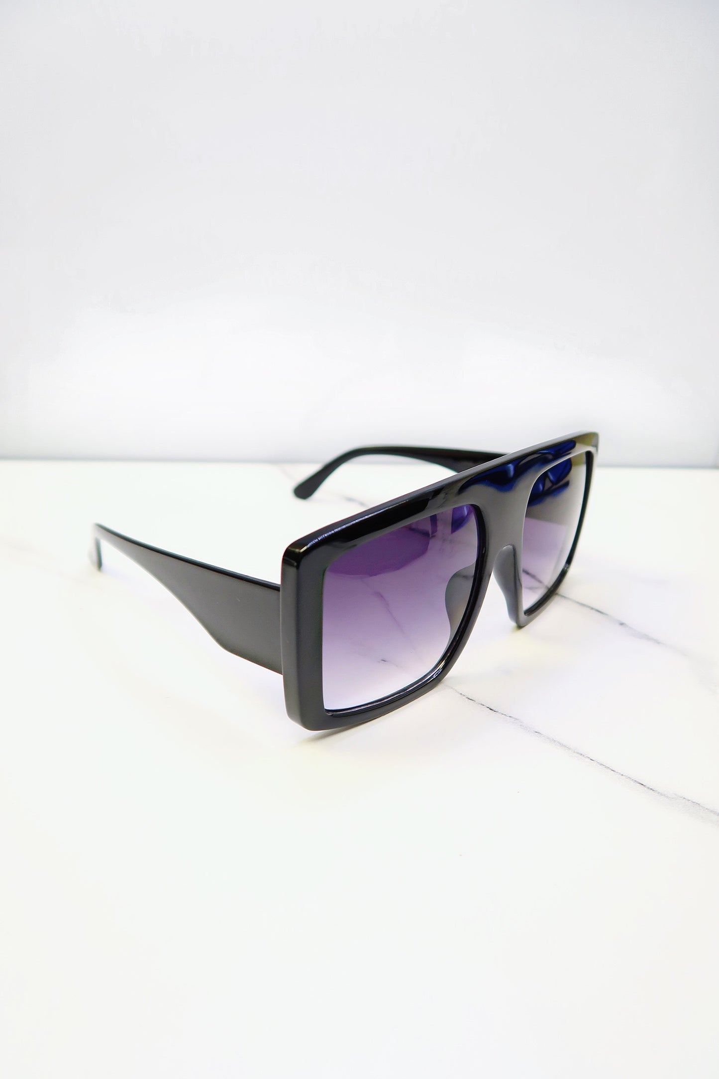 On The Go Sunglasses - Black