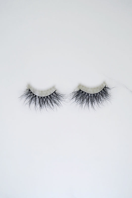 MNKED Classy Lashes